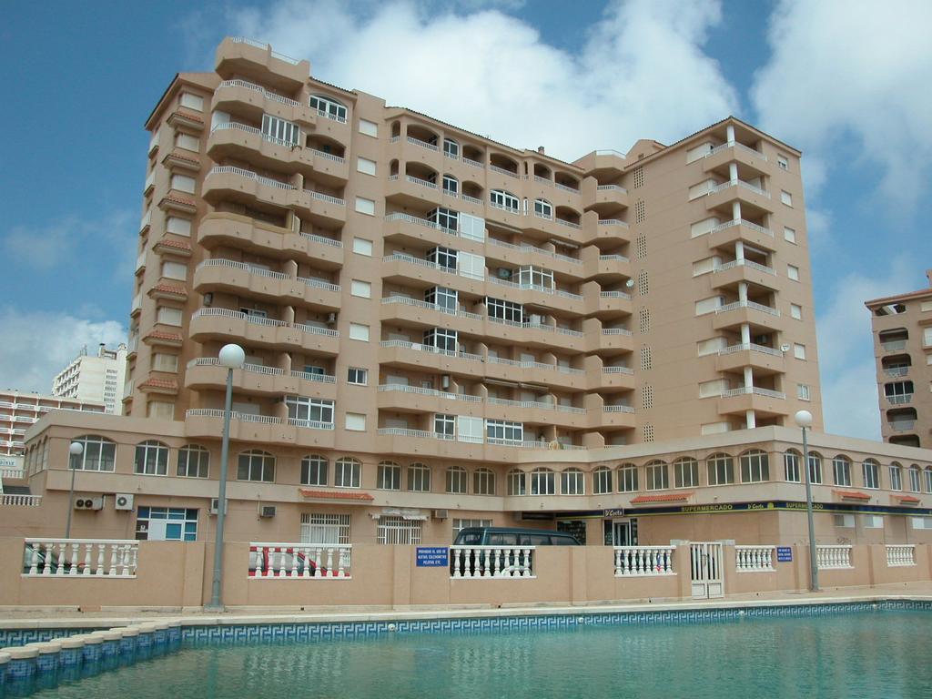 Apartamentos Copacabana Playa La Manga del Mar Menor Buitenkant foto